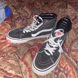 Vans Sk8 Hi size 6.5 y